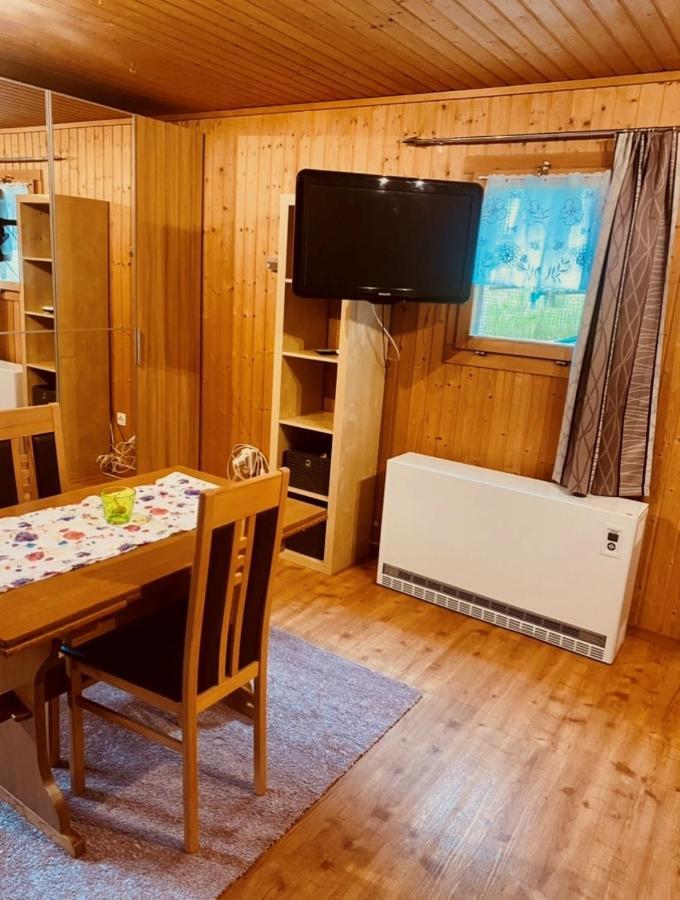 Guenstig Und Einfaches Studio Auf Dem Bauernhof Zuoz Exterior foto
